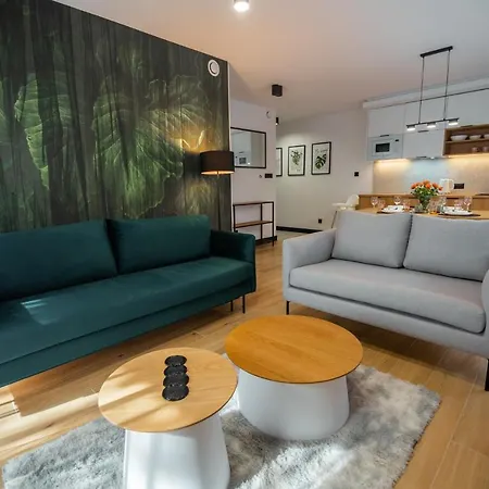 Apartament Invest Centrum Park 18 *